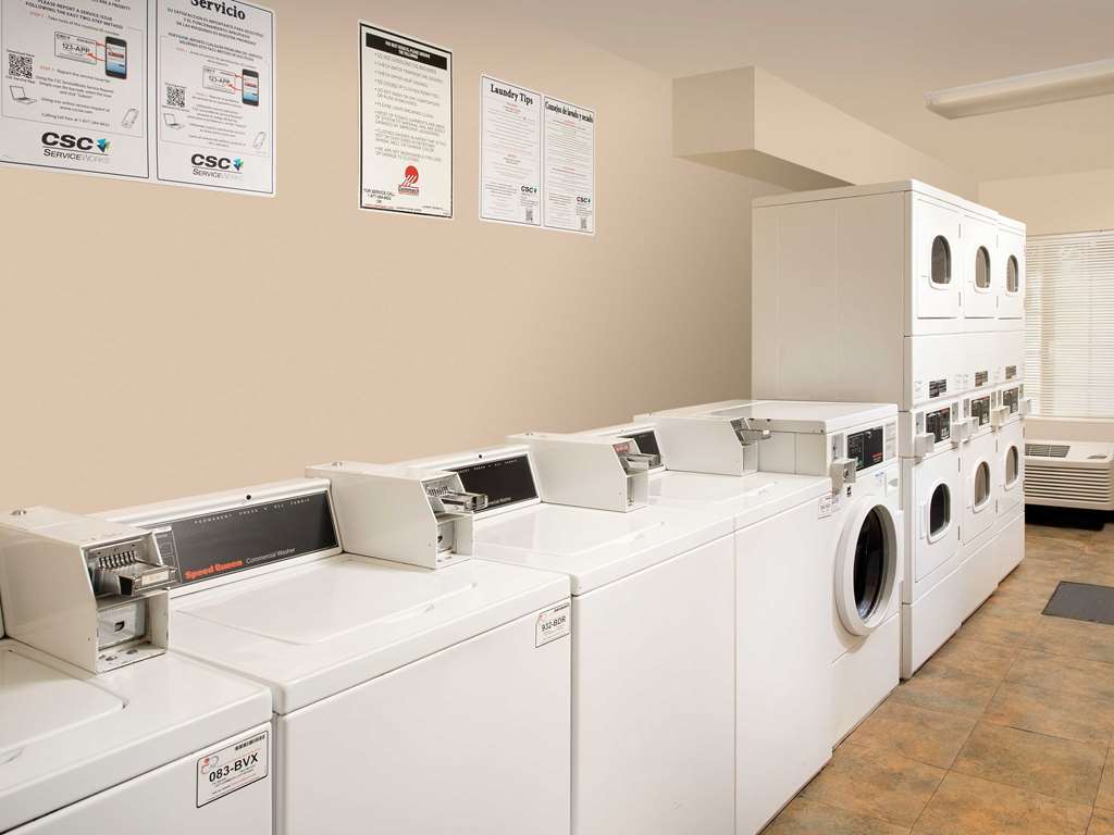 Woodspring Suites San Antonio North Live Oak I-35 Udogodnienia zdjęcie